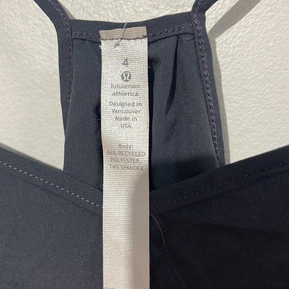 Lululemon Lab colour block shadow tank in grey/black - size 4 - Picture 10 of 10
